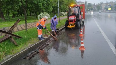 Злива підтопила вулиці Києва