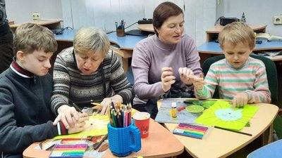 Допомога поряд. У Миколаєві відбувся майстер-клас з арттерапії для дітей з інвалідністю