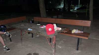 У Рівному неповнолітній поранив чоловіка ножем. Компанії відпочивали під час комендантської години