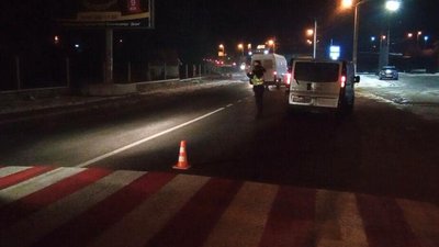 Померла в дорозі до лікарні. На Прикарпатті загинула жінка-пішохід Померла в дорозі до лікарні. На Прикарпатті загинула жінка-пішохід