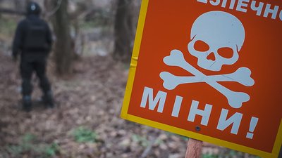 Гралася вибухонебезпечним предметом, який вибухнув. На Донеччині поранена 10-річна дівчинка: подробиці від поліції