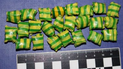 Півсотні згортків амфетаміну: у Вінниці поліцейські затримали шістьох людей