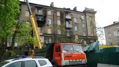 "Вибору немає. Їхати нікуди". Чи відновлять будинок у Дніпрі, куди армія РФ влучила ракетою "Вибору немає. Їхати нікуди". Чи відновлять будинок у Дніпрі, куди армія РФ влучила ракетою