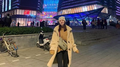 Українка просить допомогти їй евакуюватися з Уханю, держава відмовляє Українка просить допомогти їй евакуюватися з Уханю, держава відмовляє
