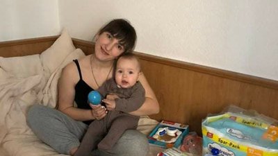 У Житомирі волонтери передали їжу та одяг дітям із інвалідністю У Житомирі волонтери передали їжу та одяг дітям із інвалідністю