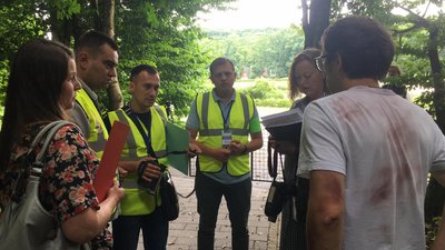 За сценарієм інспектори перевіряють підприємство За сценарієм інспектори перевіряють підприємство