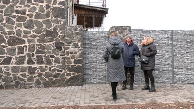 Вихователька приватного дитсадка в Черкасах забула дитину в тролейбусі Вихователька приватного дитсадка в Черкасах забула дитину в тролейбусі