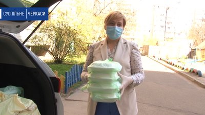 Гарячі обіди отримують багатодітні родини Черкас
