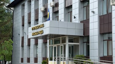 П'ятихатки, мер, напад, жителі