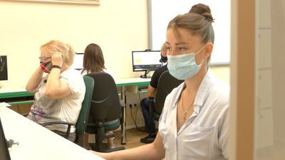 "Черга неймовірна": у Харкові почали тестувати на рівень володіння українською "Черга неймовірна": у Харкові почали тестувати на рівень володіння українською