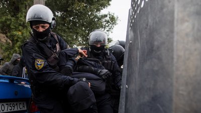 У поліції пояснили, у зв'язку з чим в Ужгороді перекрили вулицю Лисенка
