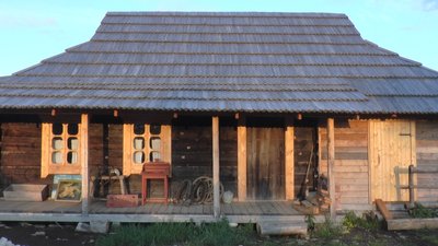 Прикарпатська родини облаштувала у старовинній хаті музей бойківської культури Прикарпатська родини облаштувала у старовинній хаті музей бойківської культури