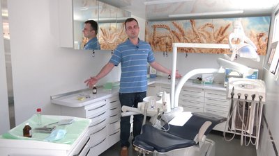 Стоматологічний кабінет для ЗСУ на колесах