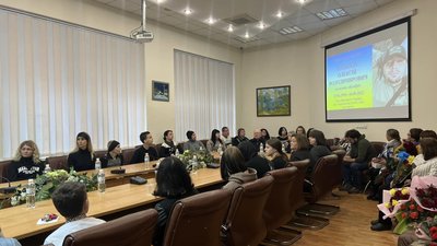 У Житомирі родинам загиблих військових передали державні нагороди У Житомирі родинам загиблих військових передали державні нагороди