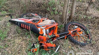 На Полтавщині загинув мотоцикліст, який в'їхав в дерево