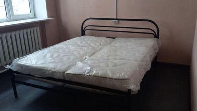 У Запоріжжі комунальне приміщення переобладнали на шелтер для переселенців У Запоріжжі комунальне приміщення переобладнали на шелтер для переселенців