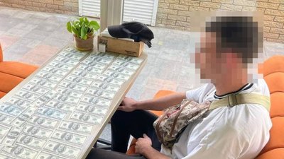П'ять тисяч доларів за довідку про непридатність до військової служби. Жителя Дніпра підозрюють у зловживанні впливом