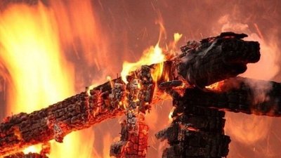На Миколаївщині через пожежу в будинку загинули три людини