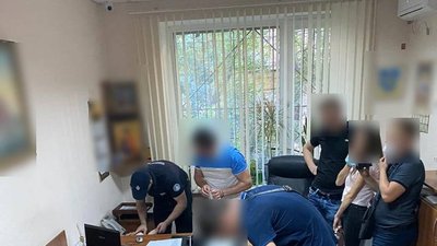 В Одесі двох поліцейських судитимуть за вимагання грошей у секс-працівниць В Одесі двох поліцейських судитимуть за вимагання грошей у секс-працівниць