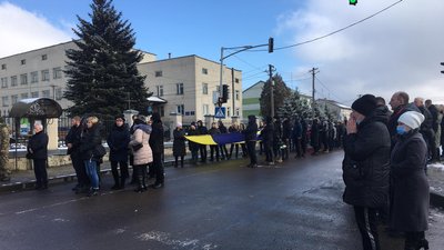 На Львівщині попрощалися з Віталієм Сапилом, який загинув у боях біля Києва На Львівщині попрощалися з Віталієм Сапилом, який загинув у боях біля Києва