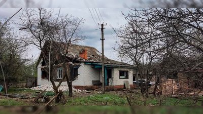 На Чернігівщині під час авіаудару поранення отримали троє поліцейських На Чернігівщині під час авіаудару поранення отримали троє поліцейських