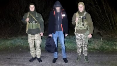 Не перша спроба: на Волині затримали ухилянтів, які йшли у Польщу Не перша спроба: на Волині затримали ухилянтів, які йшли у Польщу