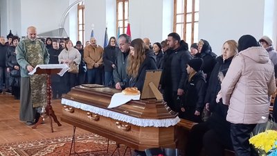 У Хмельницькому попрощались із воїном