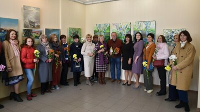 У Луцьку до Дня художника відкрили виставку творчих робіт викладачів У Луцьку до Дня художника відкрили виставку творчих робіт викладачів