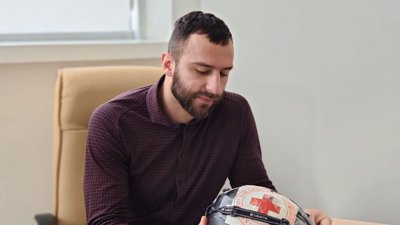 Тернополянин надавав допомогу пораненим на Майдані Тернополянин надавав допомогу пораненим на Майдані