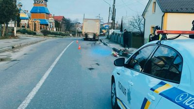 На Франківщині велосипедист потрапив під колеса вантажівки й загинув