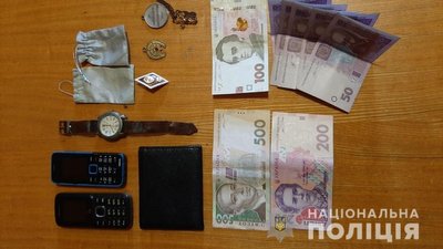 Дві жінки під виглядом соціальних працівників ошукали пенсіонерів у Запоріжжі