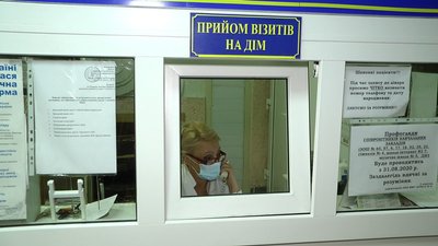 У Миколаєві хворих із підвищеною температурою консультують телефоном