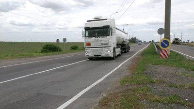 На Херсонщині штрафують водіїв вантажівок за недотримання температурного режиму