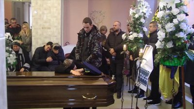 У Вінниці попрощалися з льотчиком, який загинув внаслідок падіння літака на Львівщині