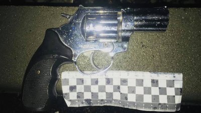 В Івано-Франківську впіймали чоловіка, який влаштував стрілянину В Івано-Франківську впіймали чоловіка, який влаштував стрілянину