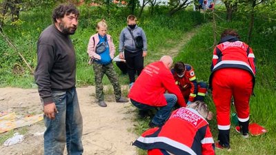 У Кропивницькому знайшли жінку, яка впала у відкритий люк три дні тому У Кропивницькому знайшли жінку, яка впала у відкритий люк три дні тому