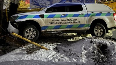 Автомобіль ОВА на місці ДТП