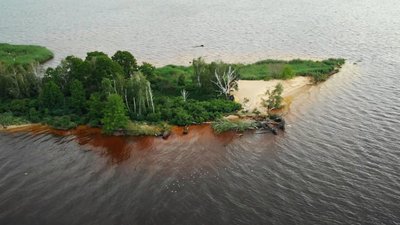 Замість Мальдівів і Балі. Чотири острови, на які варто поїхати в Україні Замість Мальдівів і Балі. Чотири острови, на які варто поїхати в Україні