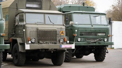 Черкаси передали теробороні п'ять спеціалізованих вантажівок Черкаси передали теробороні п'ять спеціалізованих вантажівок