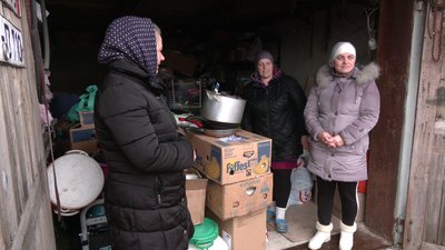"Ризикуючи, приїхали сюди": як волонтери з Рівненщини відбудовують будинки у деокупованому селі на Херсонщині "Ризикуючи, приїхали сюди": як волонтери з Рівненщини відбудовують будинки у деокупованому селі на Херсонщині