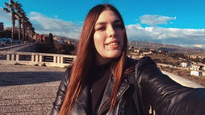 "Мої батьки вирішили, що я повинна поїхати": полтавка Анастасія Крайневська про виїзд із України "Мої батьки вирішили, що я повинна поїхати": полтавка Анастасія Крайневська про виїзд із України