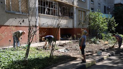 Херсон, обстріли, наслідки атак РФ, розбиті будинки