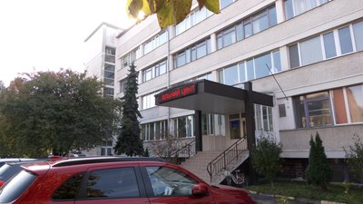 У Франківську породілля скаржилася на медиків перинатального центру. Лікарі пологового спростовують