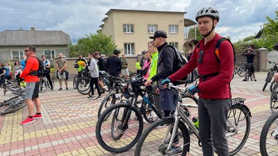 Участь у благодійному велопробігу взяли 100 людей Участь у благодійному велопробігу взяли 100 людей
