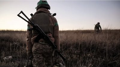 Бійці 24 окремої механізованої бригади ЗСУ на позиціях біля Часового Яру на Донеччині