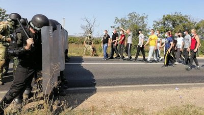 Зупинили "прорив" через кордон: прикордонники та нацгвардійці провели спільні навчання на Одещині Зупинили "прорив" через кордон: прикордонники та нацгвардійці провели спільні навчання на Одещині