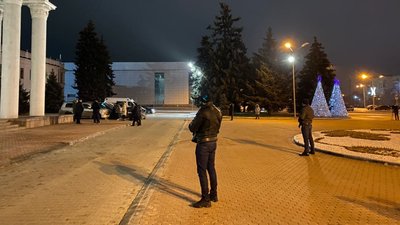 До Харкова прибув літак з тілом Кернеса: хто зустрічає борт До Харкова прибув літак з тілом Кернеса: хто зустрічає борт