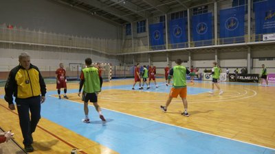 Гандбольний спаринг між сумською та київською командою відбувся в Сумах