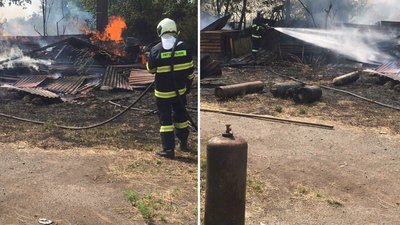 Через підпал сухої трави на Закарпаття загорілася надвірна споруда, в якій зберігалися газові балони