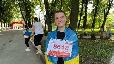 учасниця забігу учасниця забігу